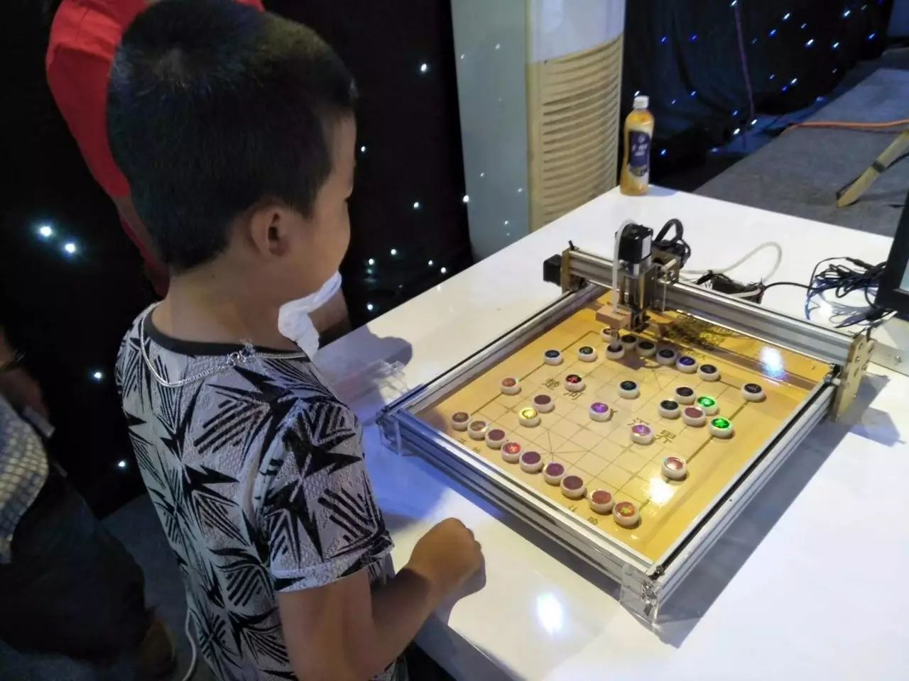 6米8的大黄蜂,800多块的大黄蜂机器人