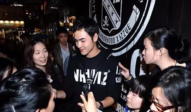 赵薇和林志玲,林志玲和赵薇的照片