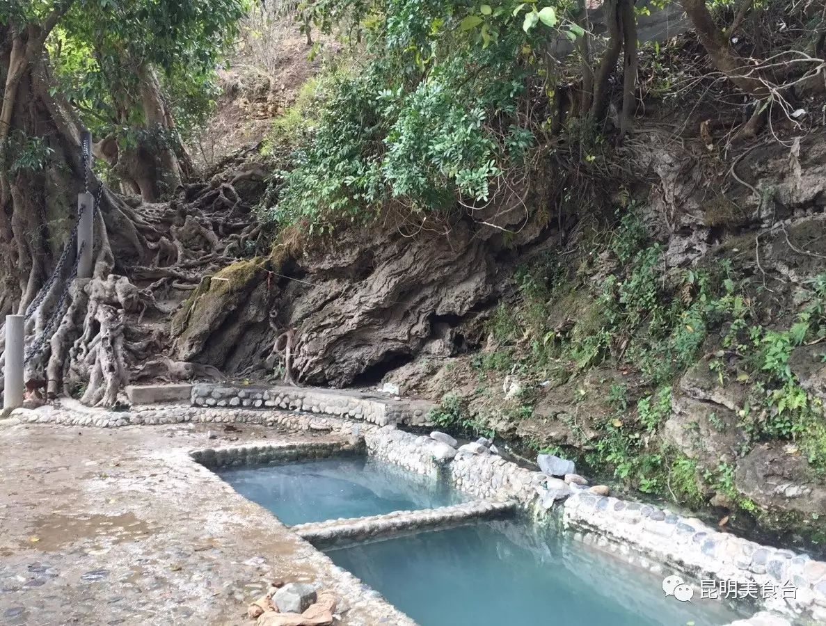 云南最神秘的六个野温泉，峡谷弥漫雾气小鱼咬脚，车底盘常常被刮