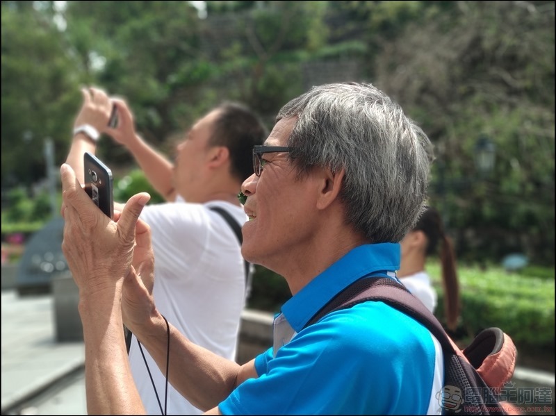 小米A1开箱评测：首款搭载AndroidOne系统的小米手机