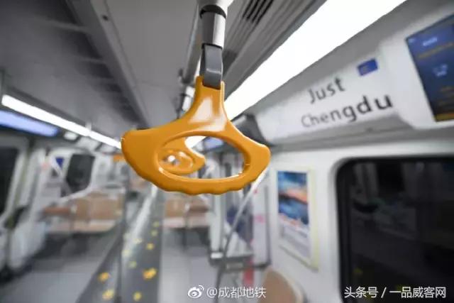 成都2015地铁广告,别人家的地铁