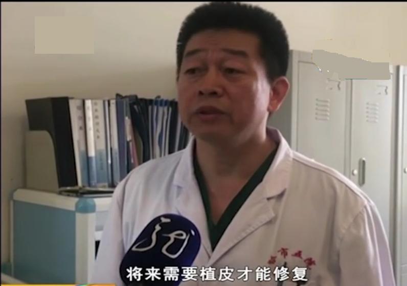 妈妈一个暖心的举动,一个动作谨慎毁了孩子