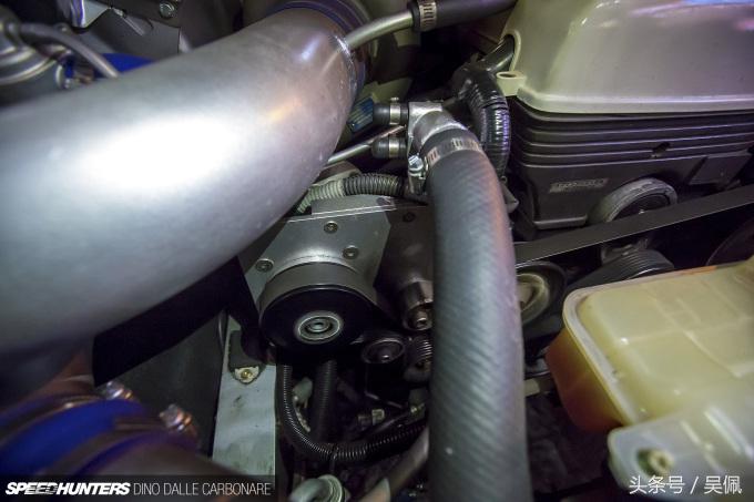 劳斯莱斯为什么不用丰田发动机,为了一把伞买劳斯莱斯