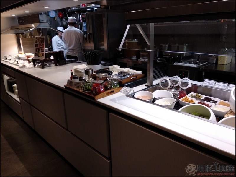 小米A1开箱评测：首款搭载AndroidOne系统的小米手机