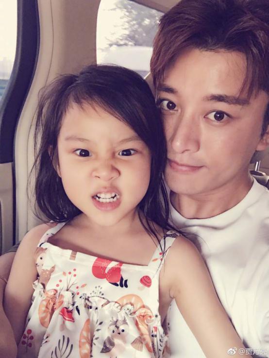 贾乃亮李小璐吻戏视频完整,贾乃亮李小璐拥抱视频