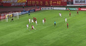 今晚的高拉特尽力了！请广州恒大球迷们不要嘘他！