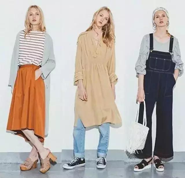 秋装的第一套穿搭上线,10套秋装穿搭look