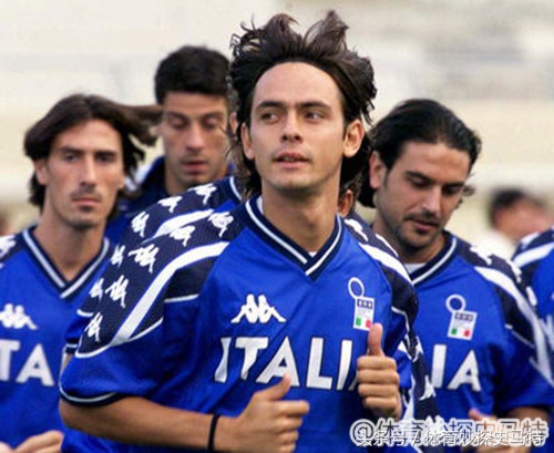 回忆杀足球,天下足球十年转瞬即逝