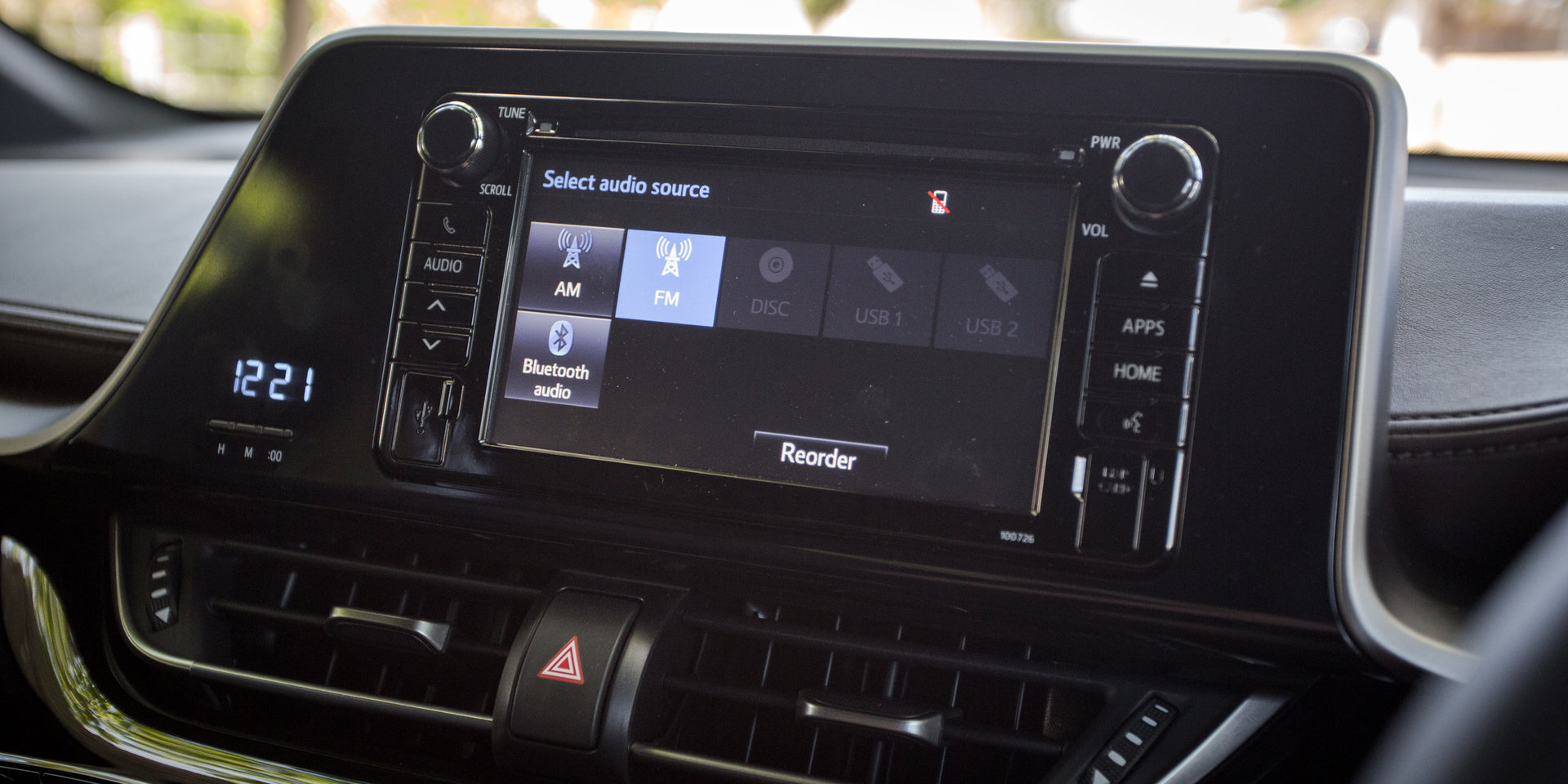 2022款丰田c-hr2023落地价,全新丰田c-hr官图发布