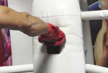 手机容易被坐弯吗,手机被坐弯了还能修吗