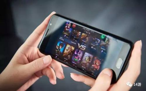 结衣老师说这些手机玩王者荣耀还卡顿掉线？你说咋办就咋办