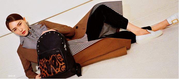 杨幂成轻奢品牌全球代言人，80后小花的代言战争硝烟四起