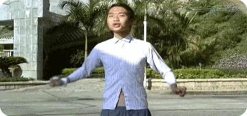 周星驰电影的配角都令人印象深刻,脸熟却叫不出名的男配角