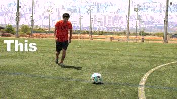 足球远射教学弧线球,足球底线小技巧