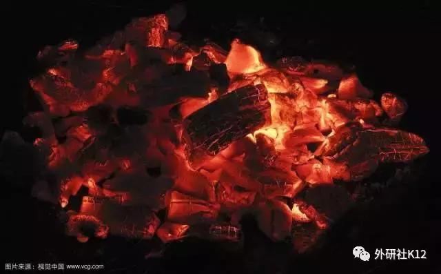 闪烁的近义词是什么,闪烁的近义词是