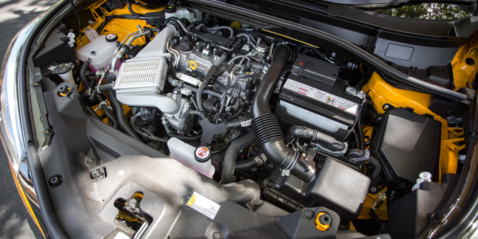 2022款丰田c-hr2023落地价,全新丰田c-hr官图发布