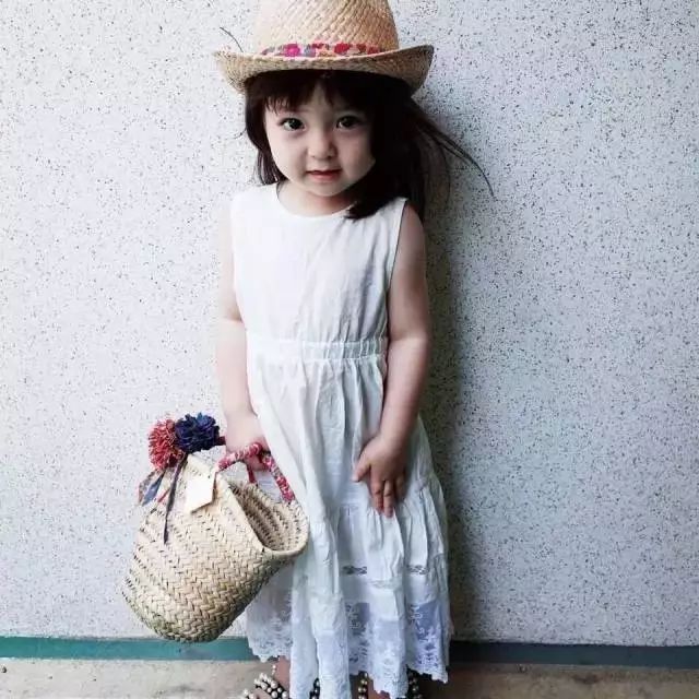 韩国小童女宝穿搭,好看的国外小萌娃穿搭