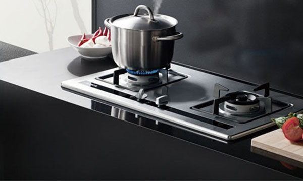 燃气灶顽固油污怎么清洗,燃气灶黑乎乎的顽固油污很难清洗