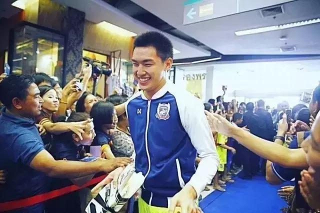 足球肌肉帅哥,足球运动员肌肉top10