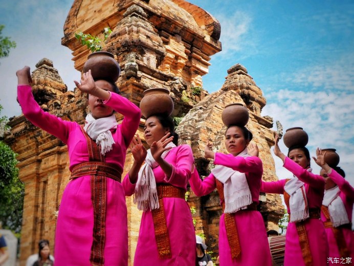 古迹寻访越南芽庄占婆塔,探索越南神秘长发村