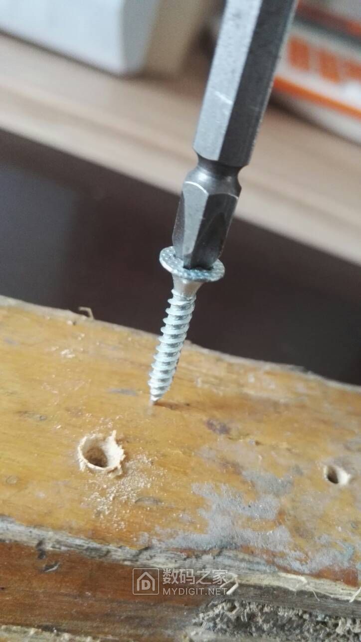 boschgo手持电动螺丝刀评测,boschGO电动螺丝刀拆解视频