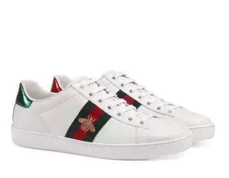 杨幂穿的gucci的格纹外套,杨幂celine上衣