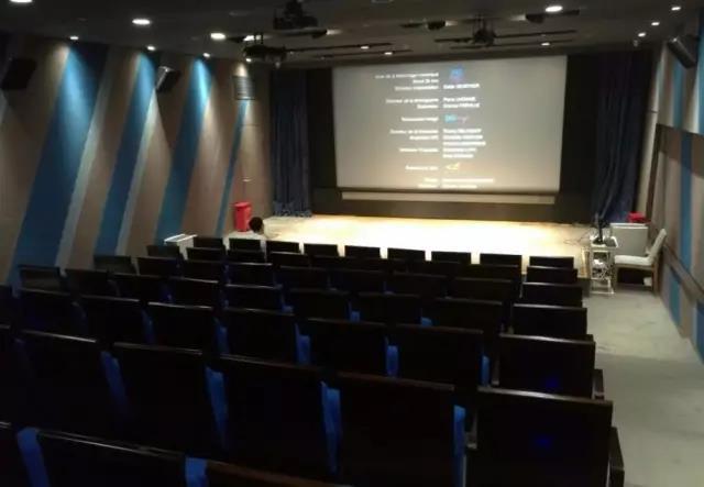 这些散落各地的电影院，宁愿让我错过外面的风景