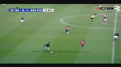 巅峰c罗带球过人视频,巅峰时期的c罗根本防不住