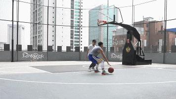 考辛斯低位单打技巧,考辛斯打法风格技术特点