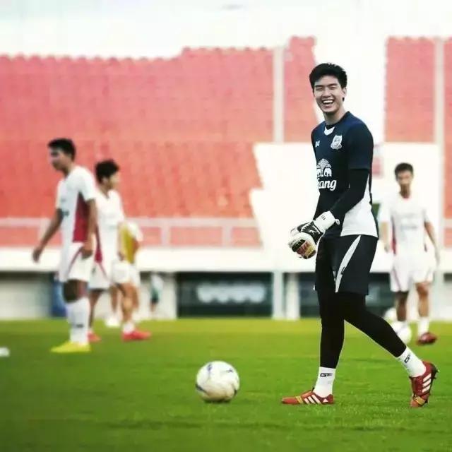 足球肌肉帅哥,足球运动员肌肉top10