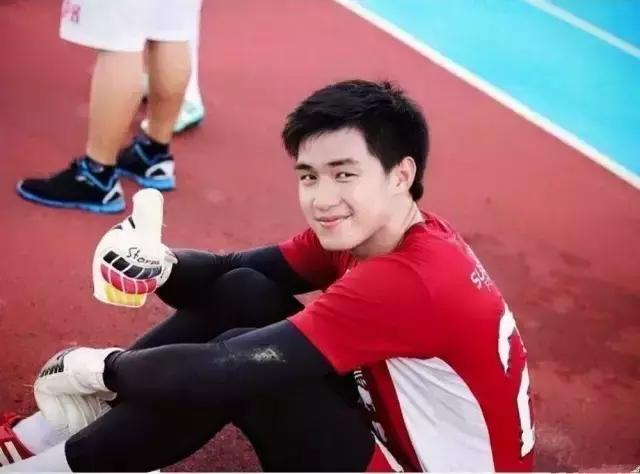 足球肌肉帅哥,足球运动员肌肉top10