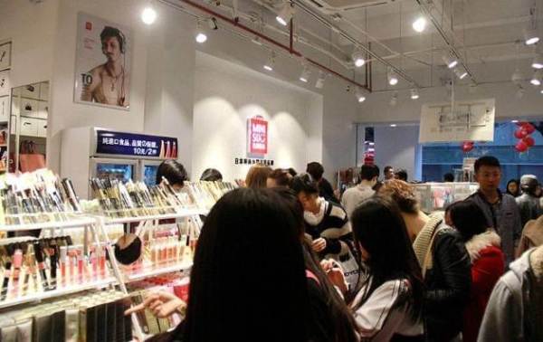 2元店的市场现状,2元店怎么靠副业挣钱