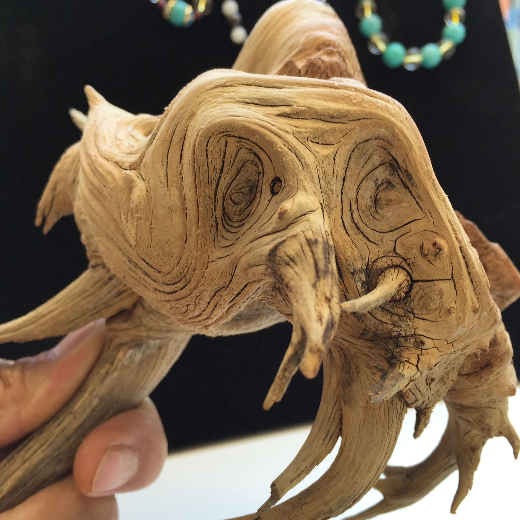 崖柏毛料去皮的正确打开方式,用纱布手磨崖柏毛料技巧