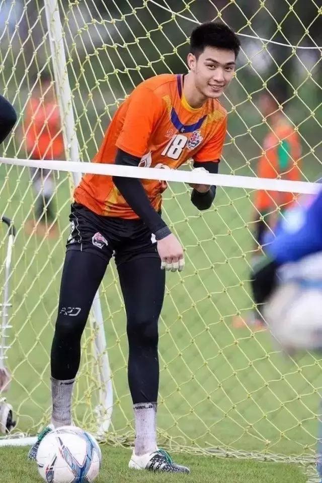 足球肌肉帅哥,足球运动员肌肉top10