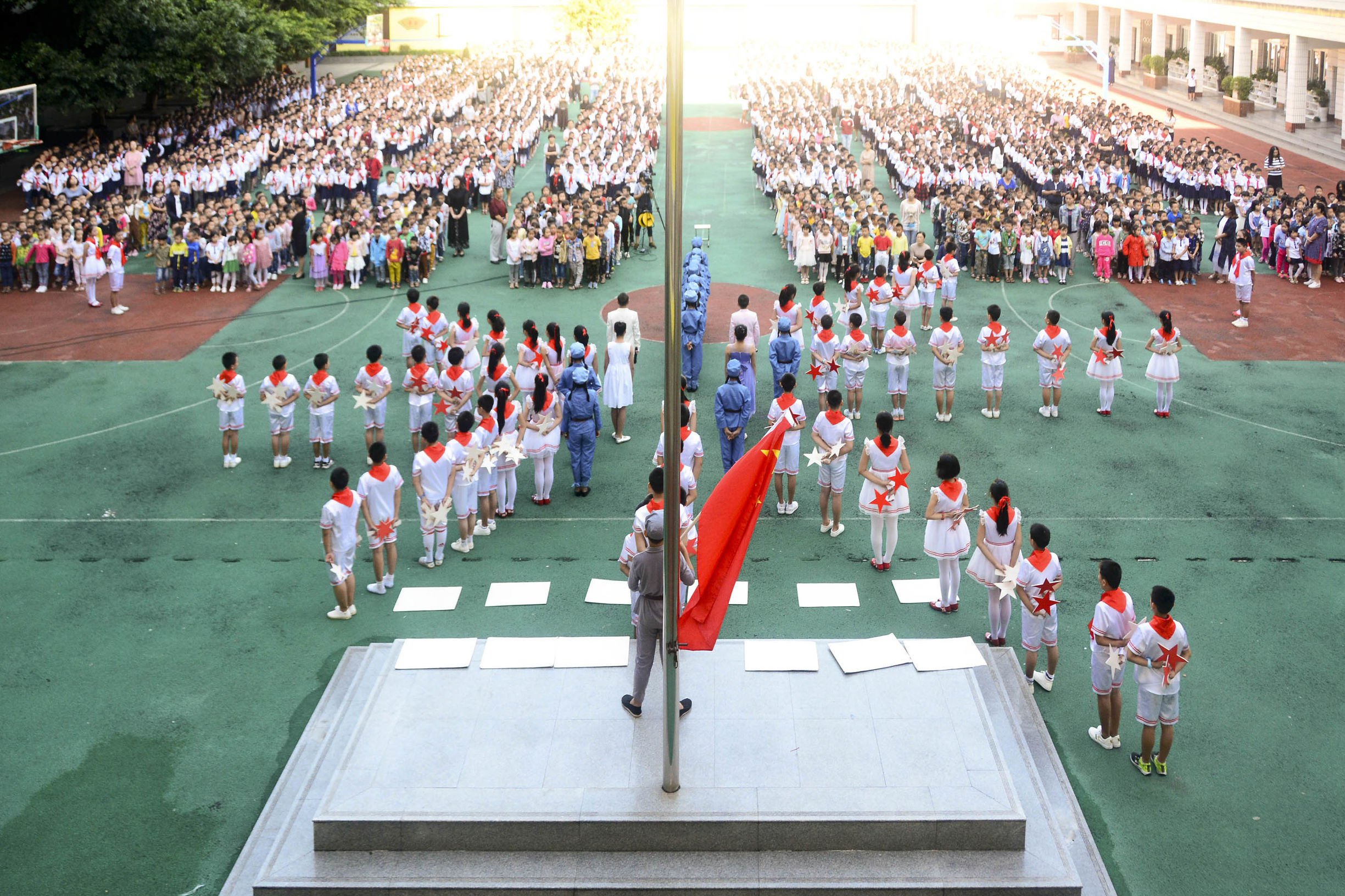 三小学校升旗仪式,城区三小升旗仪式正规视频完整版