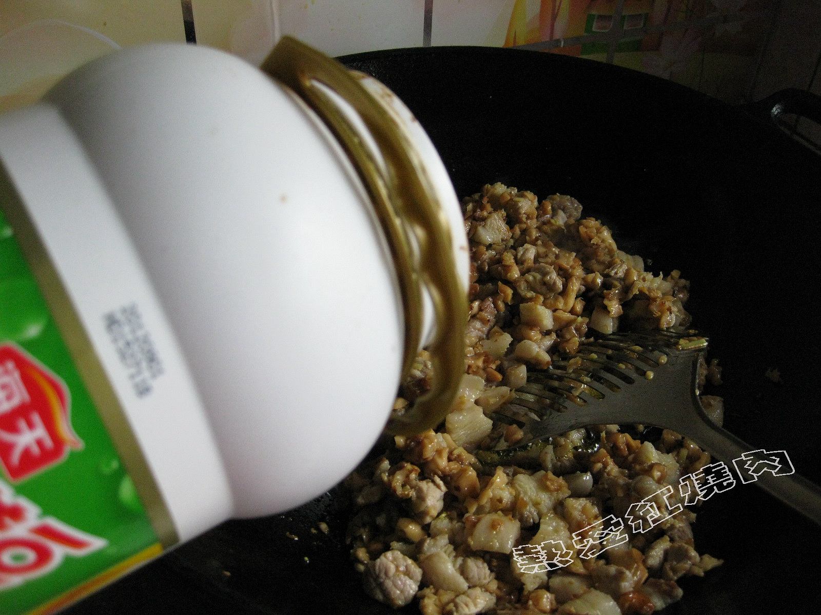 自己做的炸酱不好吃怎么补救,炸的酱发酸是什么原因