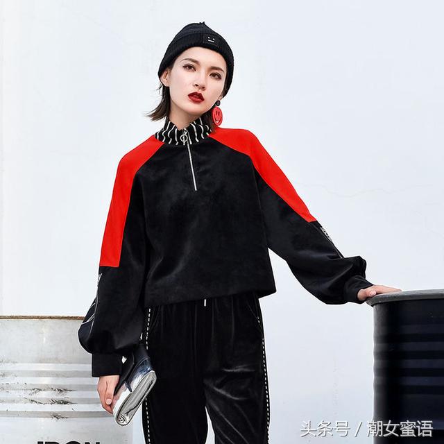 黑色卫衣怎么搭配好看显气质秋冬,撞色卫衣搭配图片