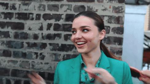 经常梦到牙齿松动脱落怎么回事,牙齿松动咬不动硬的菜怎么回事