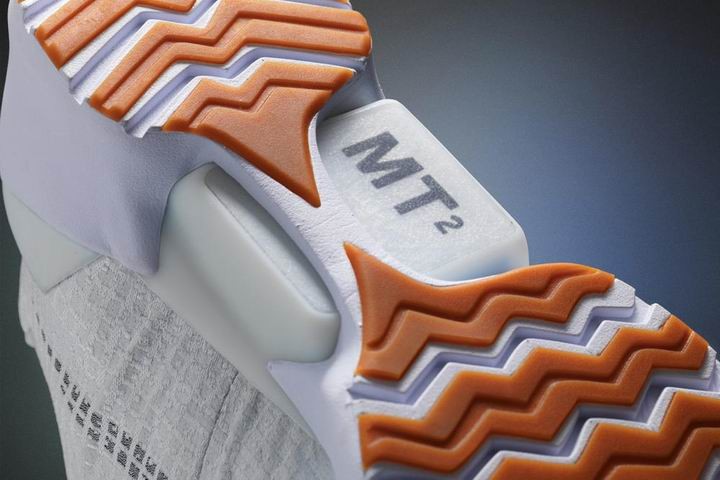 nike鞋hyperadapt1.0,nike推出nikegoflyease新鞋型