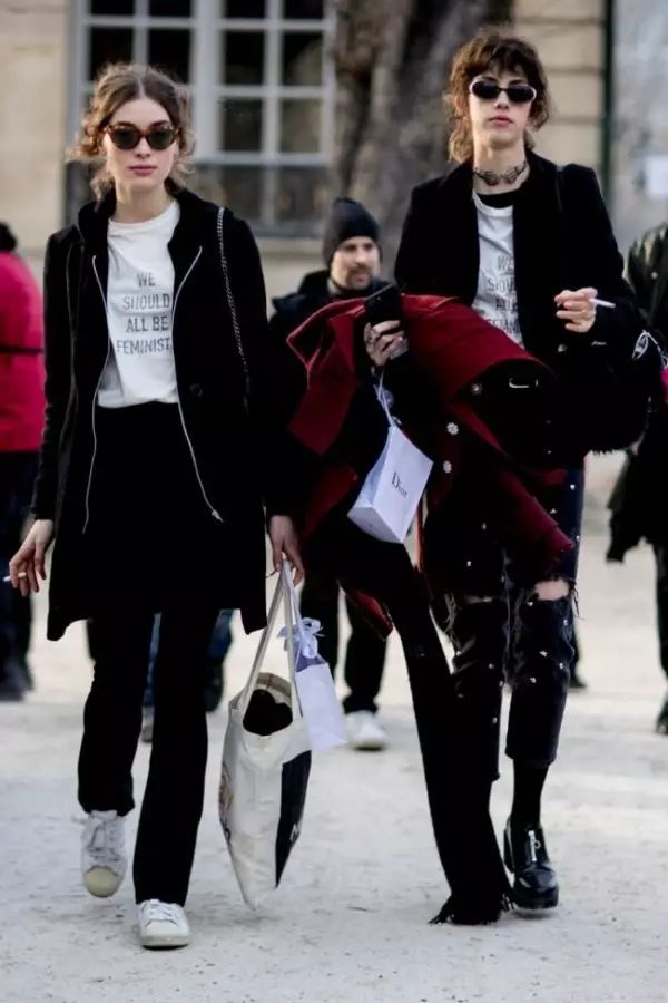 奢侈品购买时必须配货什么意思,奢侈品的配货价是怎么回事