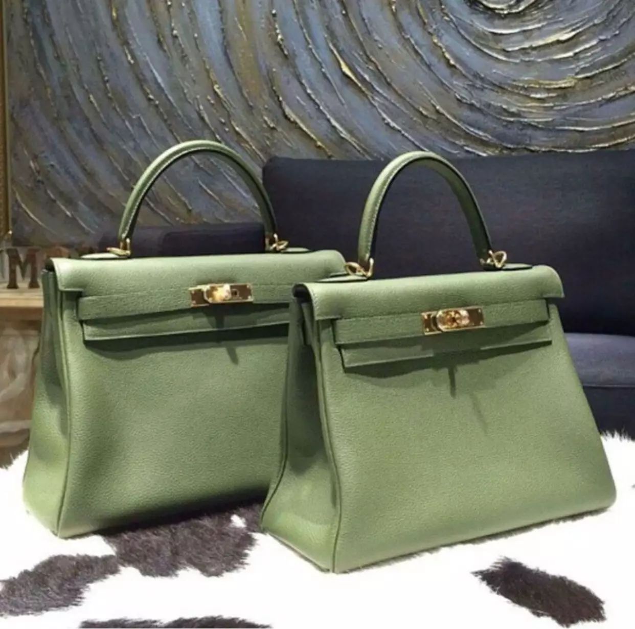 奢侈品购买时必须配货什么意思,奢侈品的配货价是怎么回事