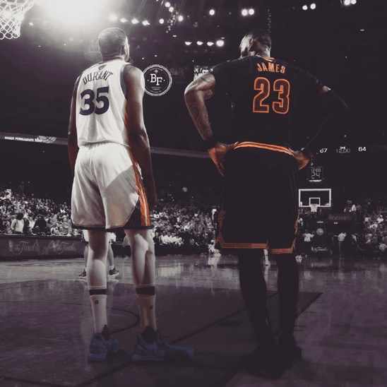 百大球星对比,詹姆斯哈登和库里谁更强