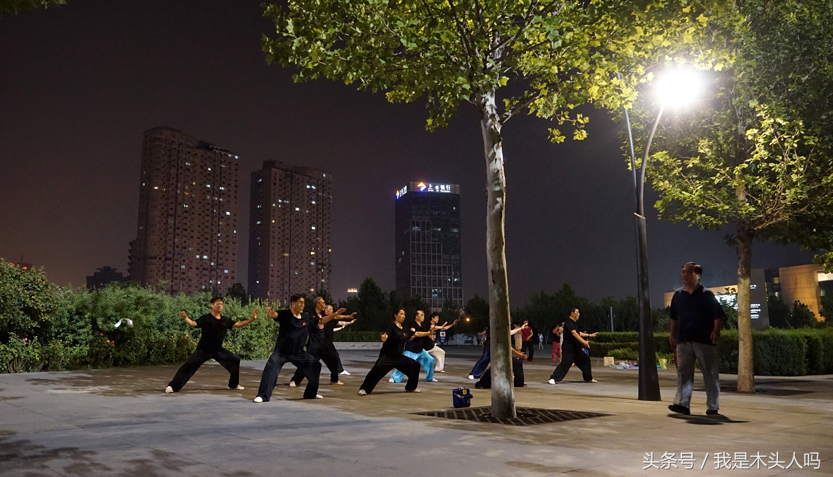 天津银河广场原来样子,天津银河广场最新视频