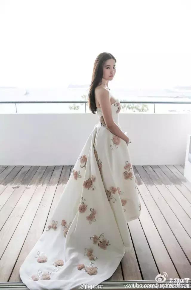 神仙姐姐刘亦菲护肤,刘亦菲代言的护肤品