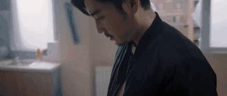 在“一对”凋残大叔脸上看出苏感，我是不是中毒了？