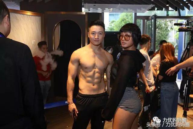 探店这家二十多年的鞋店,探店探到一家特别好看的店