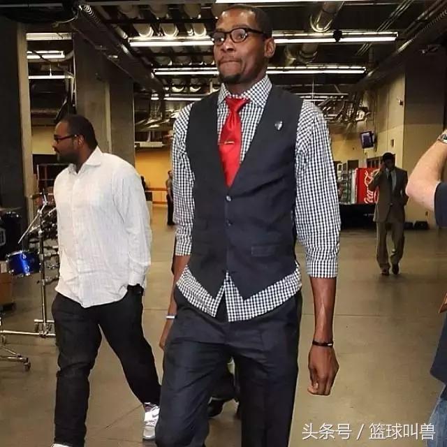 凯文杜兰特穿多少号,凯文杜兰特穿nba75周年球衣