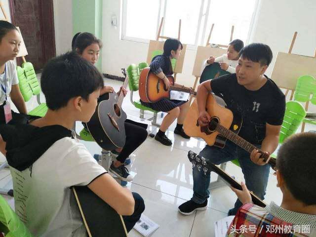 邓州春雨国文中学,邓州市春雨国文学校军训活动