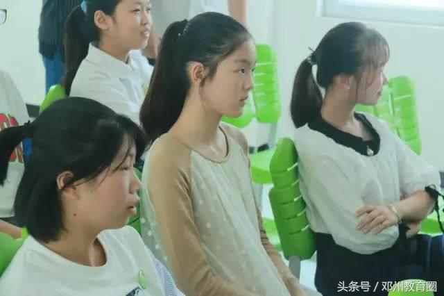 邓州春雨国文中学,邓州市春雨国文学校军训活动