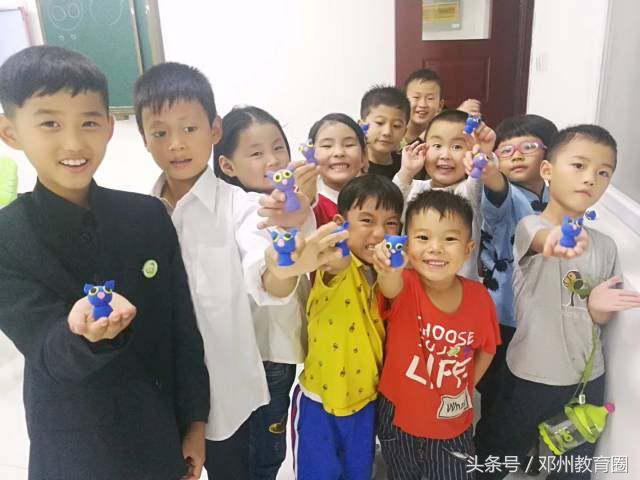 邓州春雨国文中学,邓州市春雨国文学校军训活动